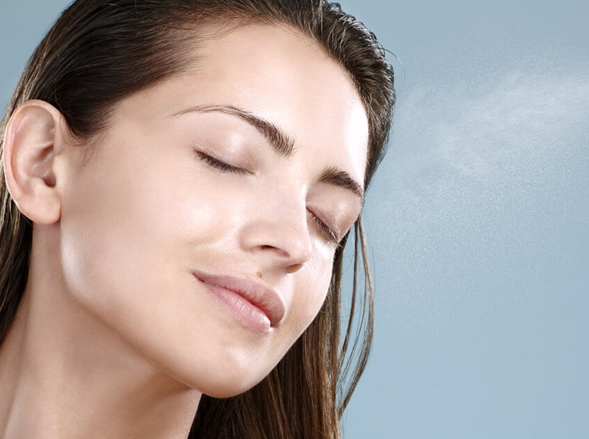 Ann Webb hyaluronic acid face mist - natural hydrating toner spray for all skin types made in USA