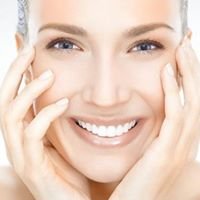 ANN WEBB Lighten Up Serum lighten & brighten your skin Made in America